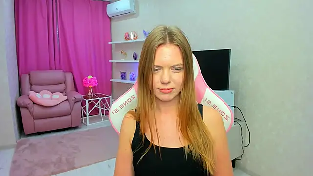 Strawberrye: απευθείας συνομιλία ΧΧΧ