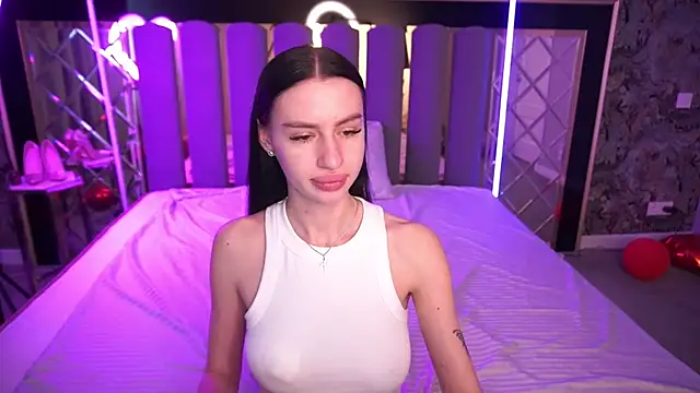 Snow_WhiteeeX: онлайн-секс-чат