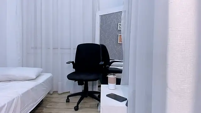 Chat XXX ao vivo de ViictoriiaSaenz