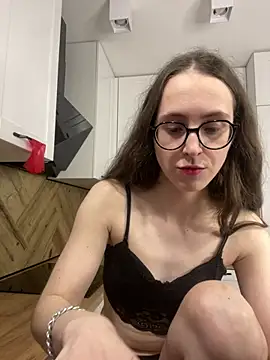 MartiniiSelenna Adlı Modelin Canlı XXX Sohbeti