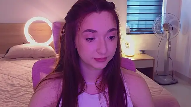 YasmineWest's Live XXX Chat