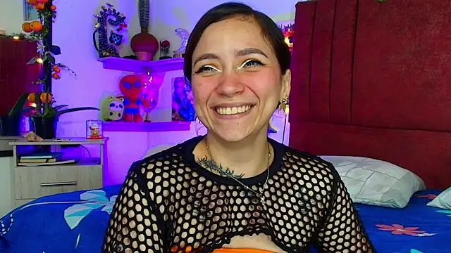 alisson_zafiro_'s Live XXX Chat