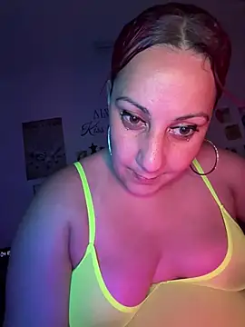 DeeLight124 élő XXX-chatje