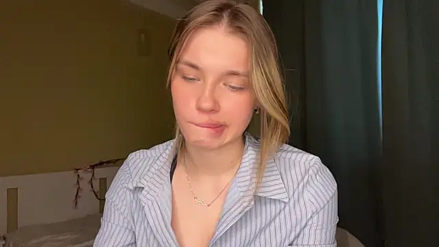 EarthaStinett's Live XXX Chat