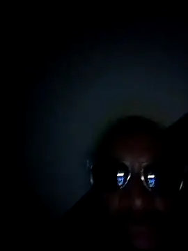 Bulgemaster001: διαδικτυακό σόου στην κάμερα