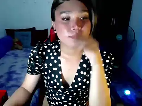 sofiathe1st webcam show