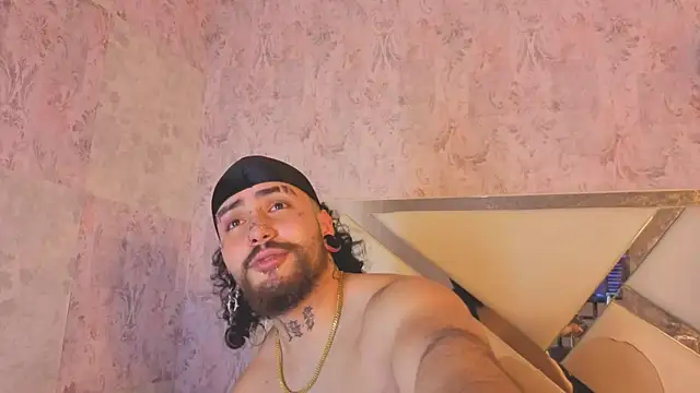 Benny_and_Mark Adlı Modelin Canlı XXX Sohbeti