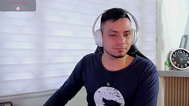 Rick_AdamsのライブXXXチャット