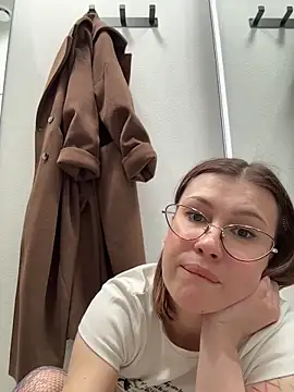 RinaCat Adlı Modelin Canlı XXX Sohbeti