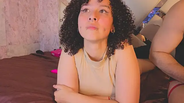 دردشة Benny_and_Mark الجنسية المباشرة