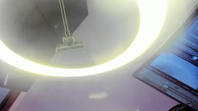 LittleeJaz's Live XXX Chat