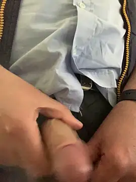 Mike8523のライブXXXチャット