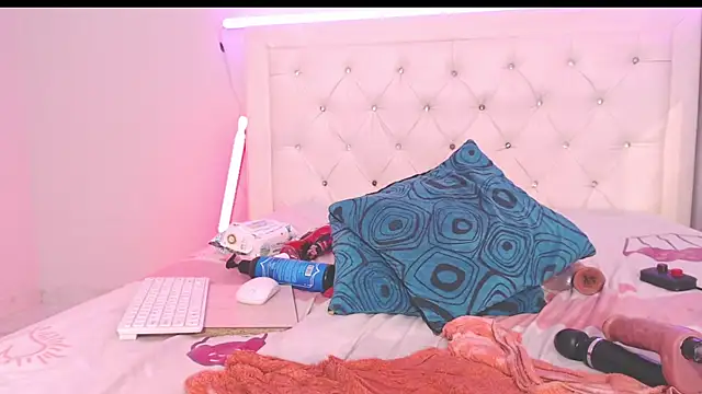 yhazan_blake88のライブXXXチャット