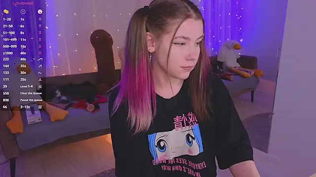 Mira_Falls Chat XXX live