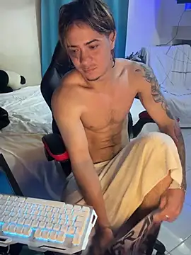 AngelLatinBoy: вебкам-шоу