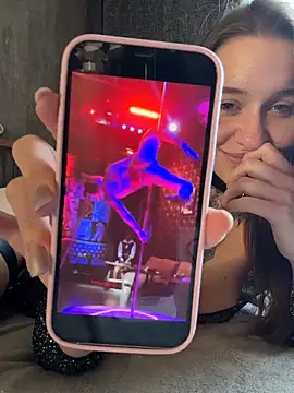 แชท XXX สดของ KishaMur