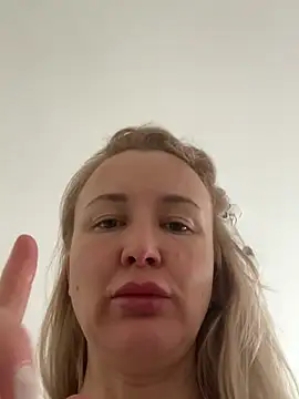 DianaNatur's Live XXX Chat