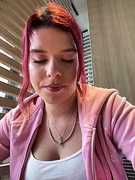 RiriRoseey's Live XXX Chat