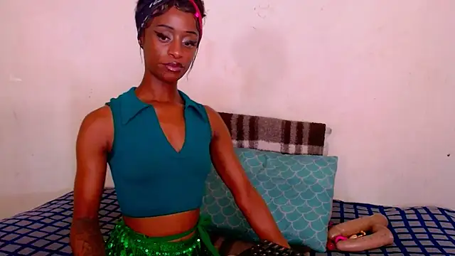 แชท XXX สดของ Nikistickyxx25