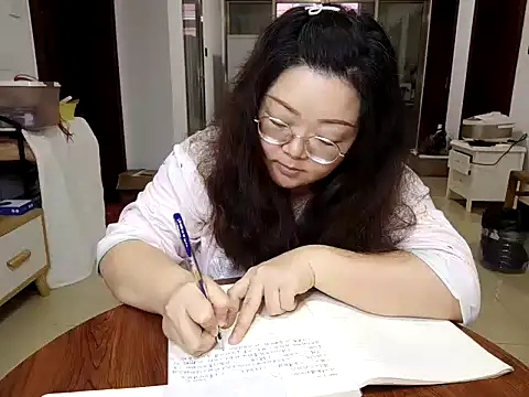 AngelwithEcup Chat XXX live