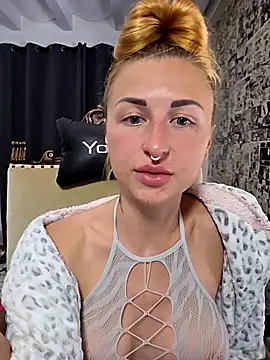 kylie_blck 现场XXX聊天