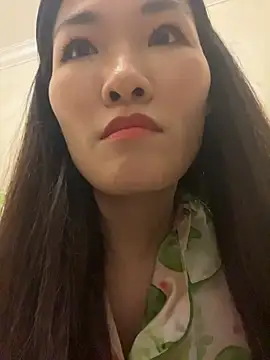 fiveweiwei's Live XXX Chat