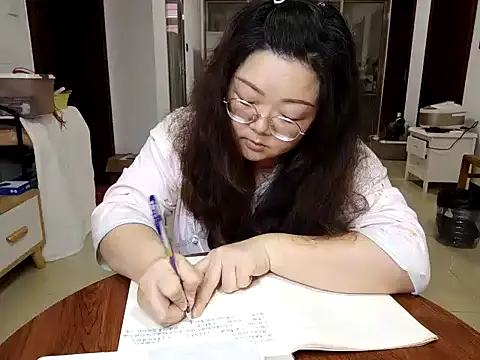 AngelwithEcup 即時 XXX 聊天