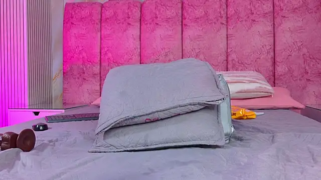 emmacurvy 即時 XXX 聊天