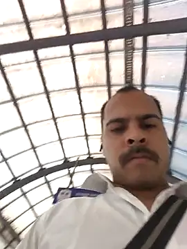 Vickyrajput009's Live XXX Chat