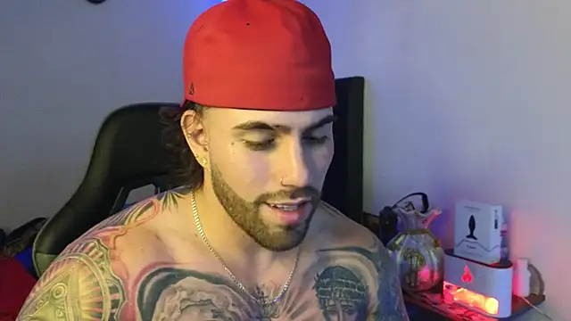 Ades_Lowe Pertunjukan Webcam