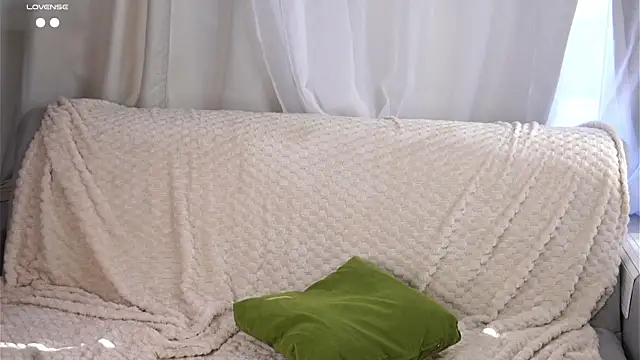 KnittedGoo's Live XXX Chat