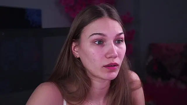 Sweet_Emilya: онлайн-секс-чат