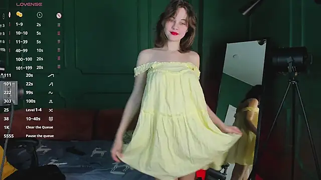 Flirty_Foxxy's Live XXX Chat