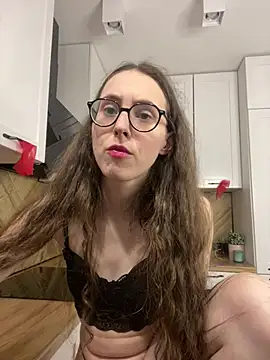 MartiniiSelenna Adlı Modelin Canlı XXX Sohbeti