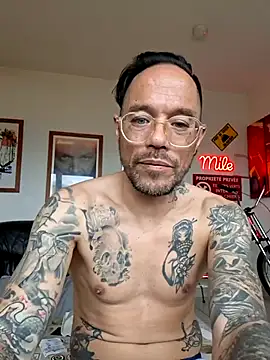 Czat XXX na żywo – Mr_Graffitimile