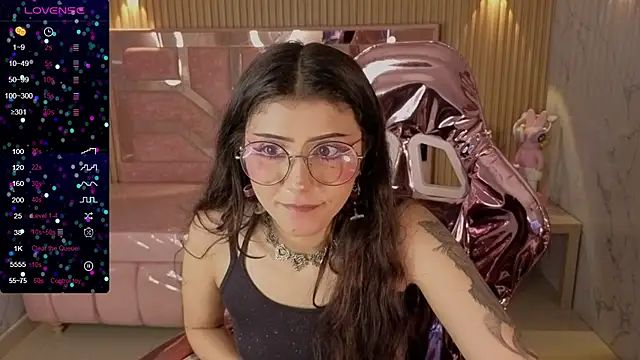 miss_devil_s Adlı Modelin Canlı XXX Sohbeti