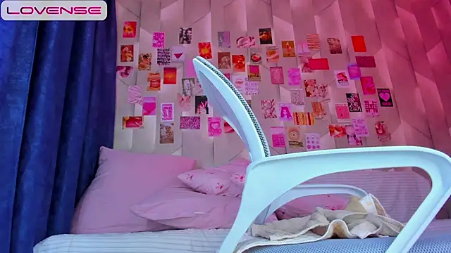 Czat XXX na żywo – Alanna_Pow