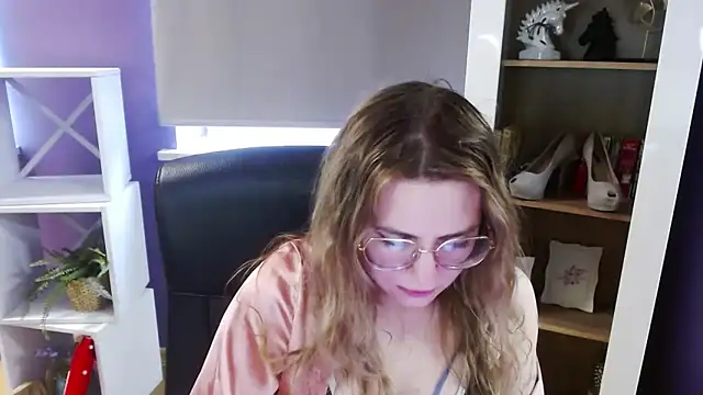 XXX chat uživo modela Zoey_Erotic