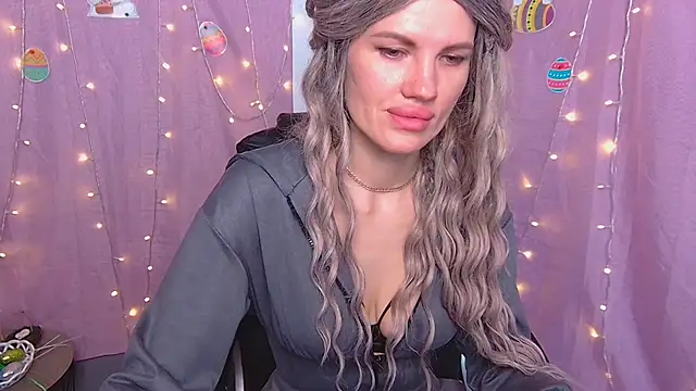 MilaLoona Adlı Modelin Canlı XXX Sohbeti