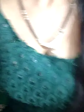 Itz_Aisha__ Adlı Modelin Canlı XXX Sohbeti