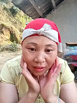 kalara_kail Adlı Modelin Canlı XXX Sohbeti