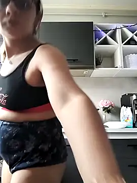 Онлайн чат XXX mariahotgirl