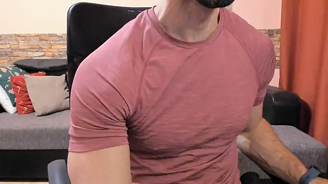 HotHunkTrainer: απευθείας συνομιλία ΧΧΧ