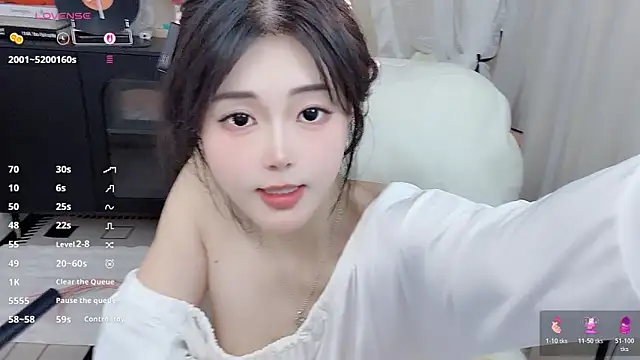 CeeKie 在線直播表演