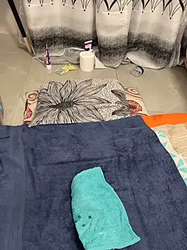 Nicole_bash: διαδικτυακό σόου στην κάμερα