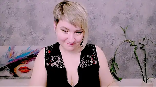 Онлайн чат XXX Djullia