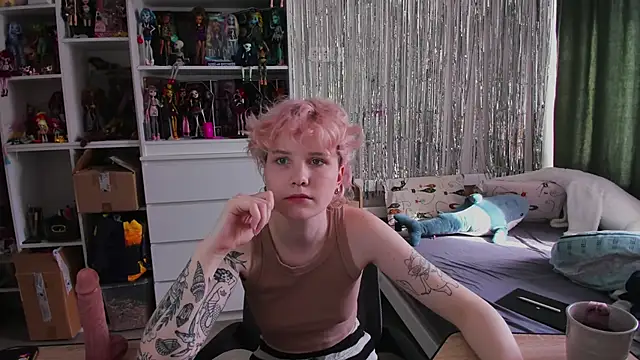 دردشة School_Love الجنسية المباشرة