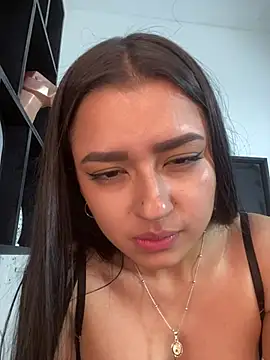 Emilyy05_: онлайн-секс-чат