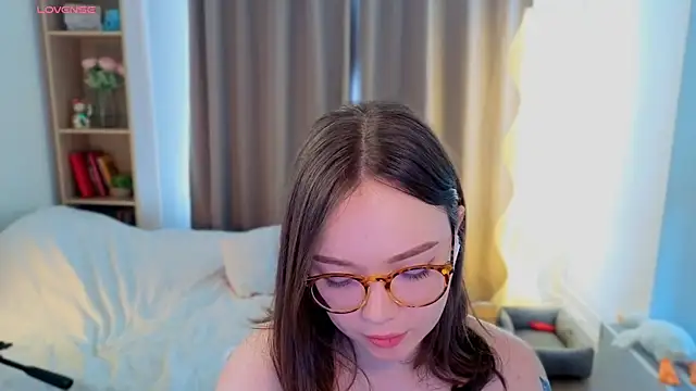 MilenaSaint 即時 XXX 聊天