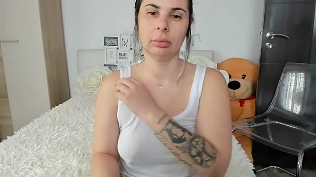 sweetemy4u Webcam-Show